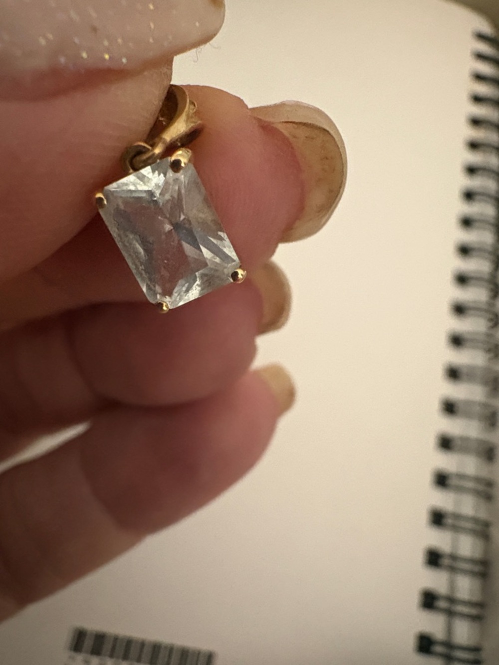 14kt Gold Aquamarine Stone Pendant - Picture 3 of 3